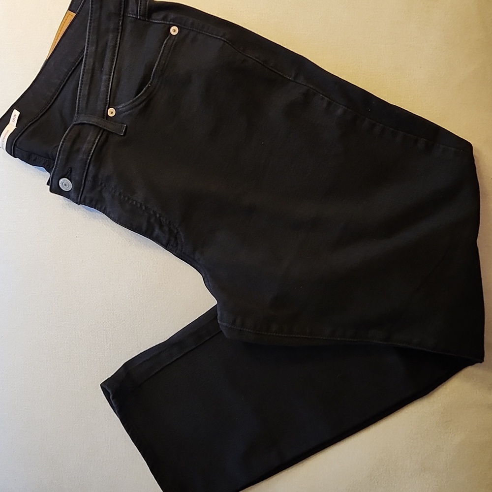 Levis 414 Women's Classic Fit Straight Leg Black Denim Jeans (18 W)